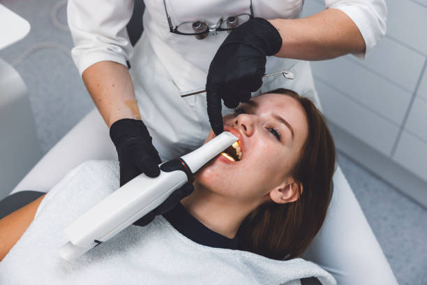 Best Mobile Emergency Dentist in Chigan Center, MI